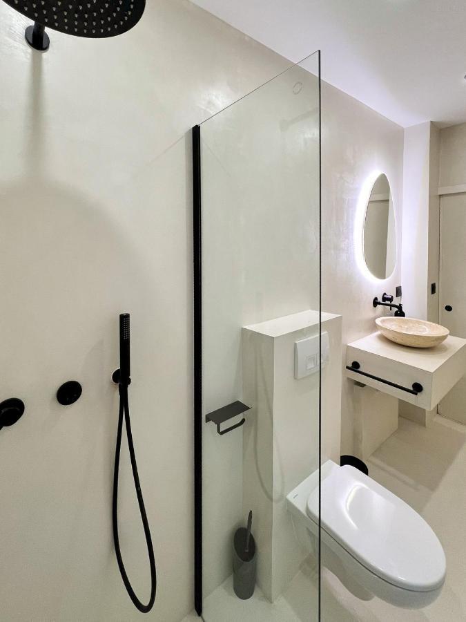 Superb Apartment Palais Royal Louvre Museum Free Netflix Parijs Buitenkant foto