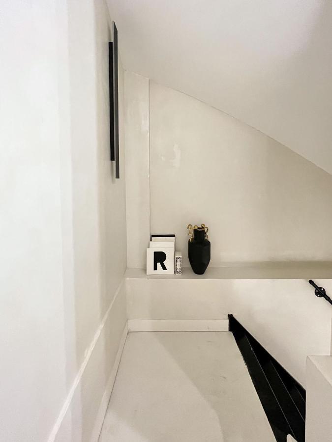 Superb Apartment Palais Royal Louvre Museum Free Netflix Parijs Buitenkant foto